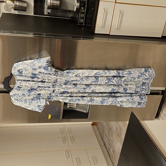 💕MAX STUDIO💕Bubble Sleeve Tiered Maxi Dress ~ Cream/Blue Bird Toile Large NWT - Picture 8 of 16